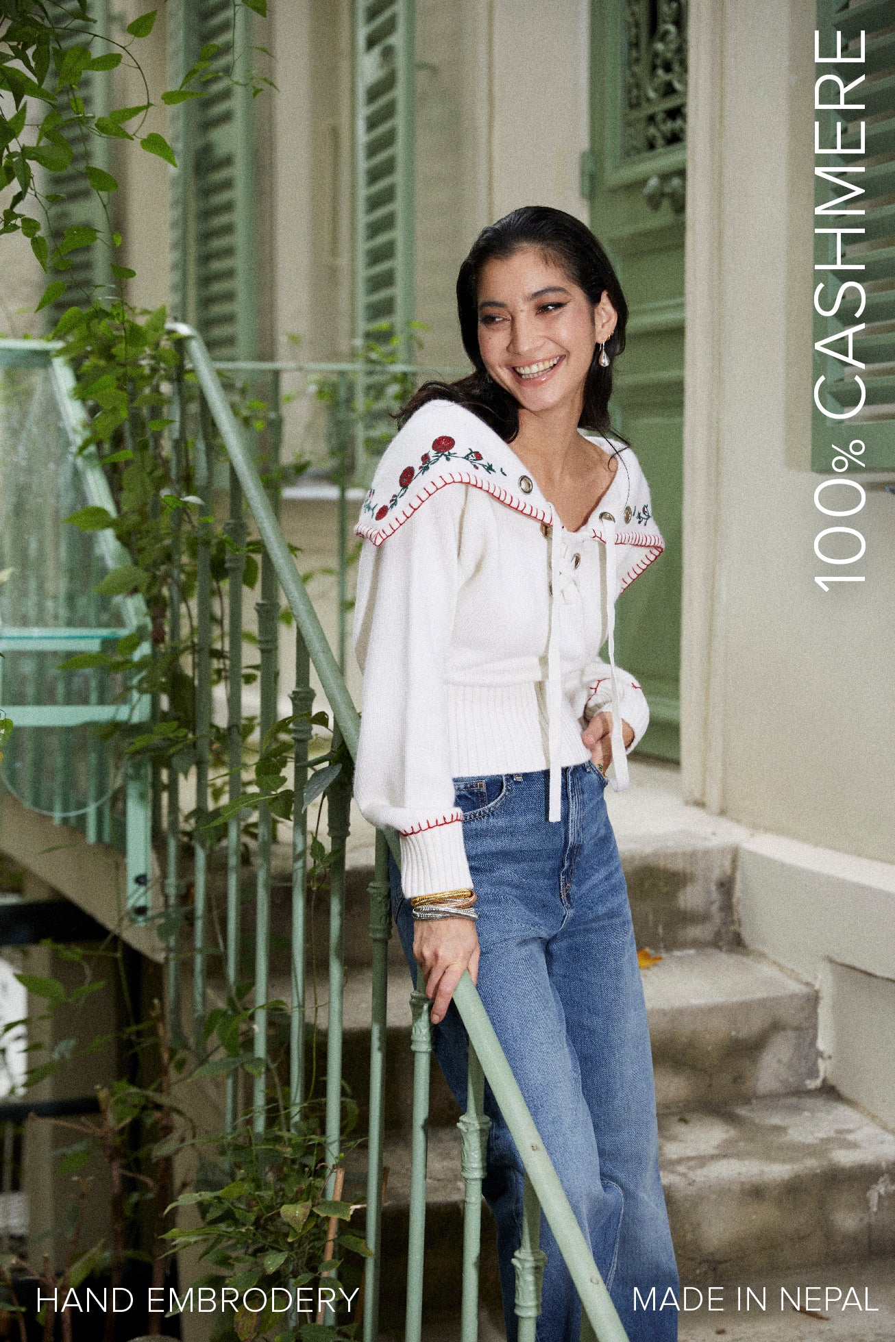 Pure cashmere sweater with embroidered collar - beige