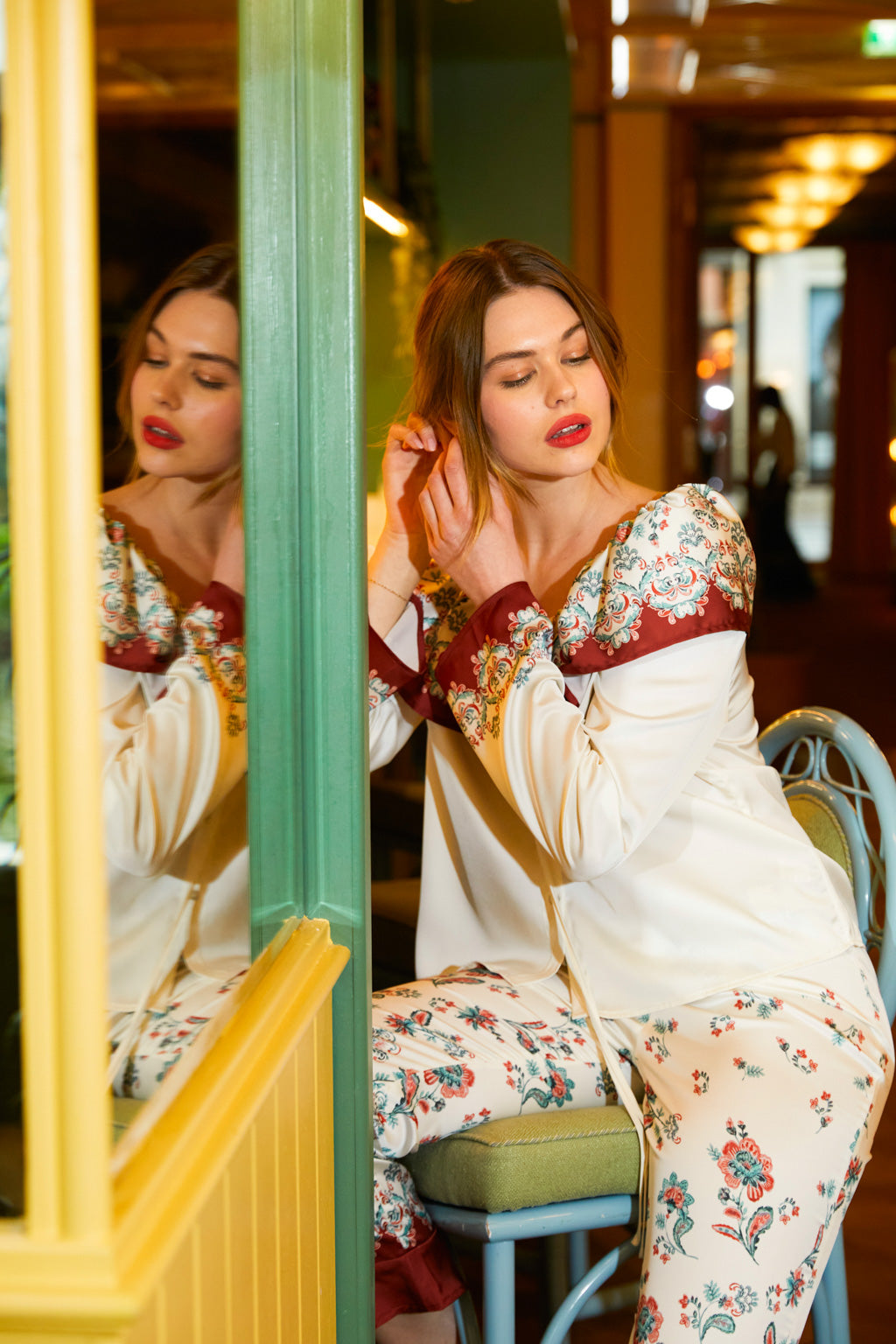 Printed wide collar shirt - vintage flower