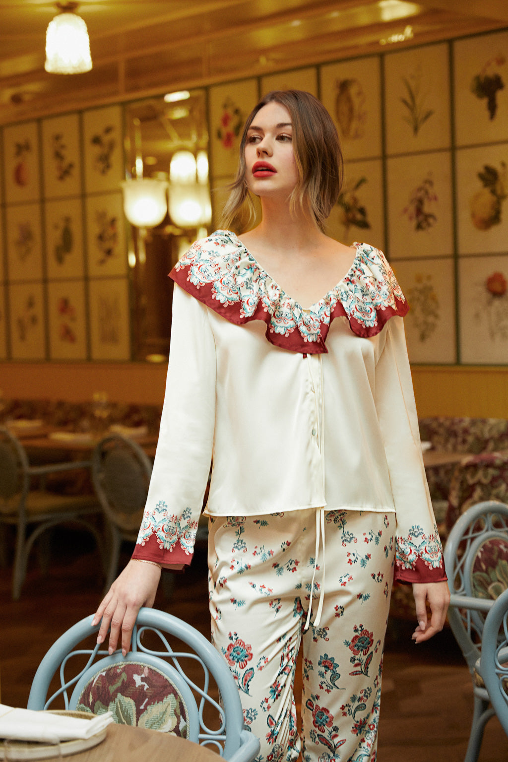 Printed wide collar shirt - vintage flower