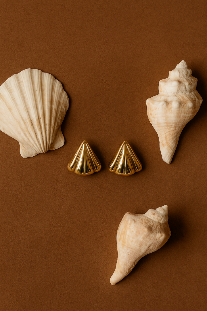 Boucles d'oreilles vintage coquillage triangle - Plaqué or