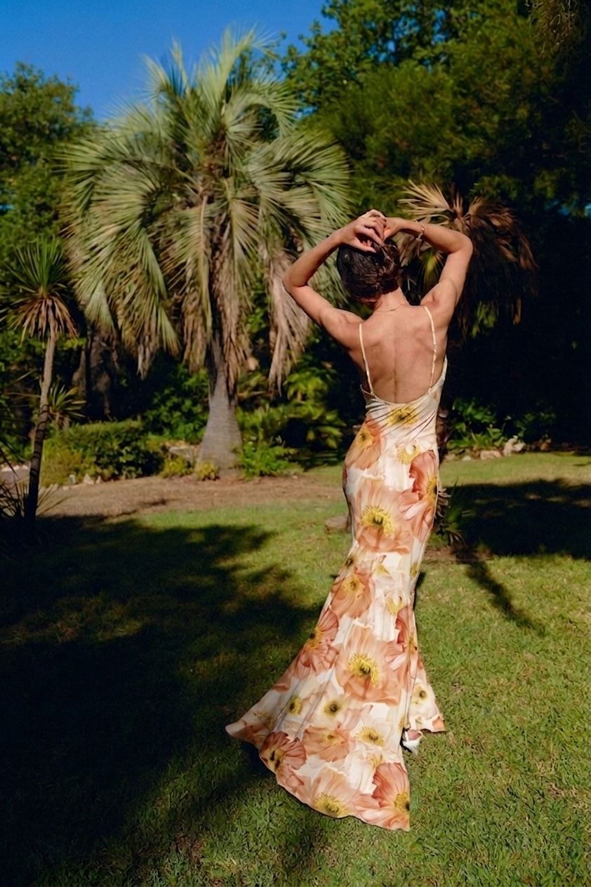 Robe longue évasée en soie imprimée fleurs