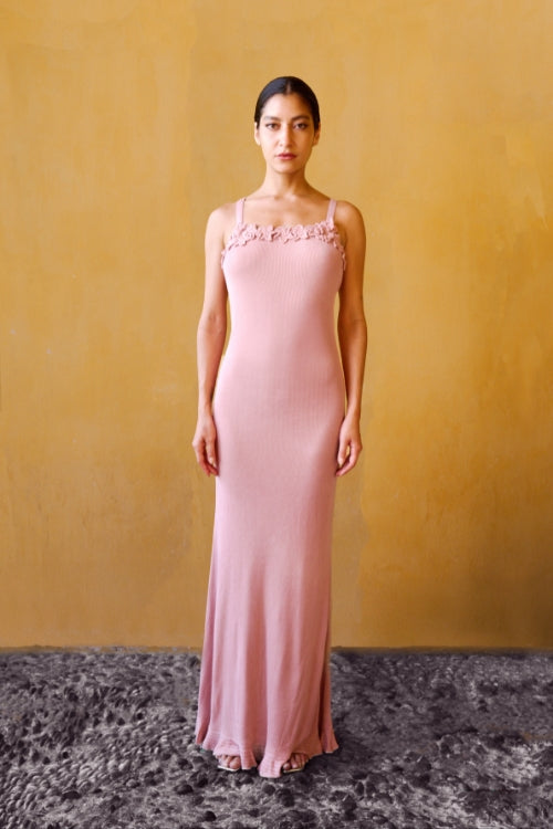 Robe en maille à fleurs crochetées – Rose