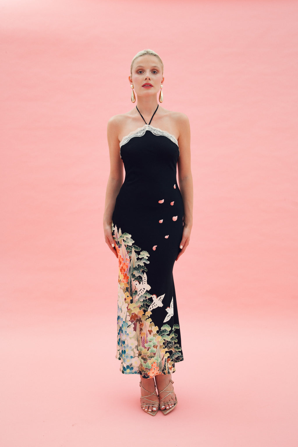 Long printed satin halter dress – black